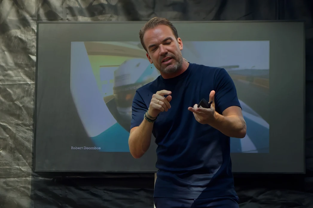 Robert Doornbos1