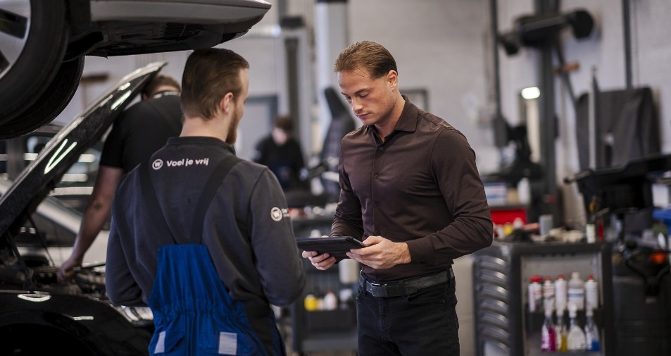 Creative Crumble Collective AutoJobs Professionals Micha-26